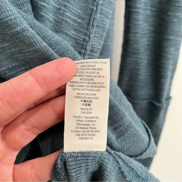 We The Free Muted Blue Split Back Turtleneck Long Sleeve Textured Top Size Small - Picture 11 of 12